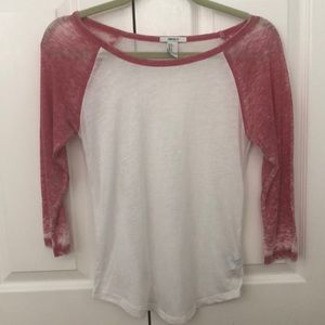 Baseball tee